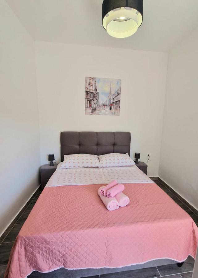 Apartman Ivan Kruševo Buitenkant foto